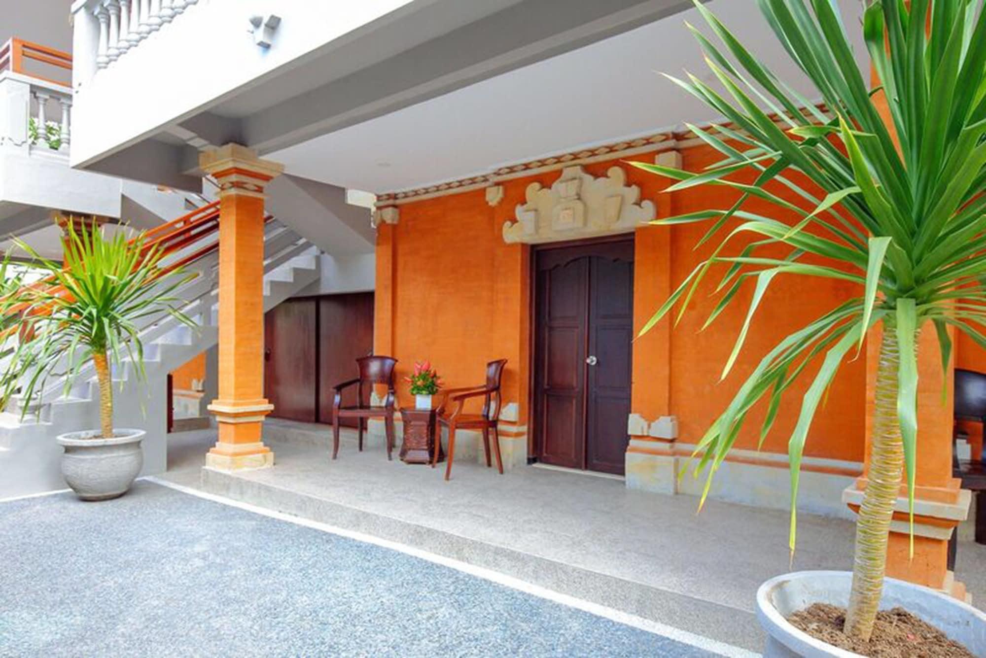 Dewi Sri Hotel Legian Exterior foto